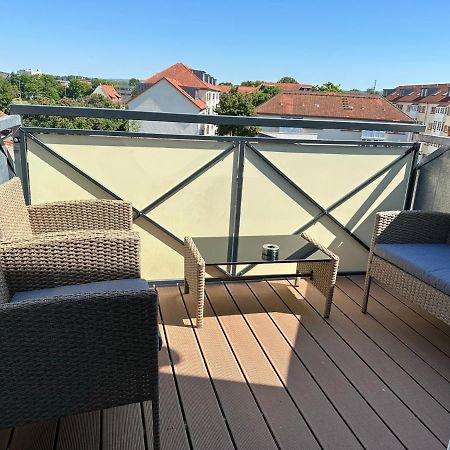 Gemuetliche Neurenovierte Dachgeschosswohnung Erfurt Exterior foto