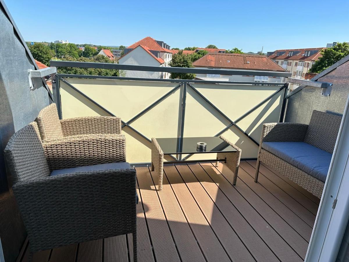 Gemuetliche Neurenovierte Dachgeschosswohnung Erfurt Exterior foto