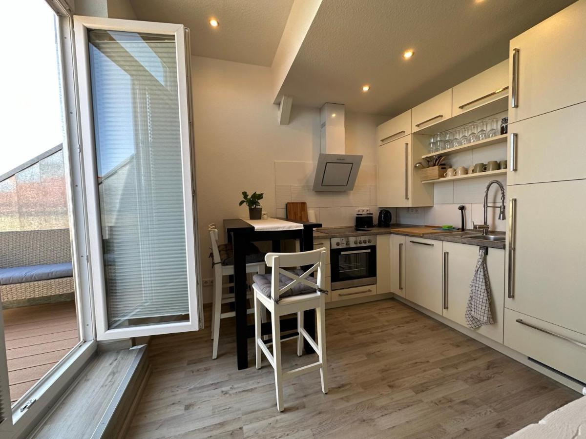 Gemuetliche Neurenovierte Dachgeschosswohnung Erfurt Exterior foto